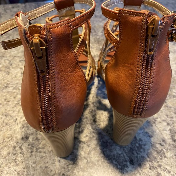 SO GLADIATOR BROWN LEATHER SANDALS WOMEN'S SIZE 10 - Picture 3 of 6